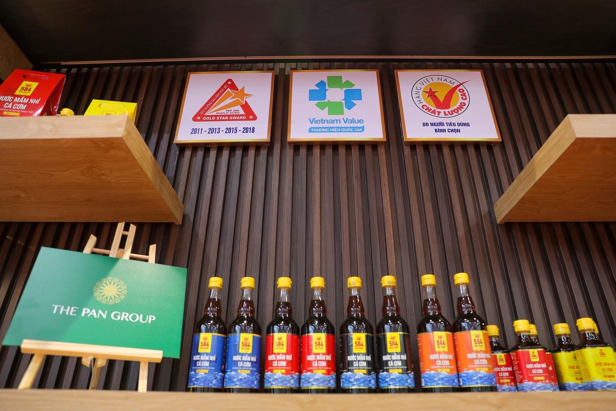 Thùng 20 chai Nước mắm Cá cơm 15 độ đạm- 584 Nha Trang, Chai 500ml