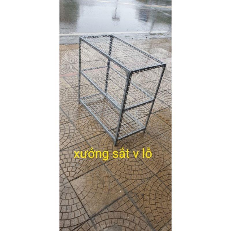 kệ sắt v lỗ (lưới sắt ô vuông) 4 tầng .Rộng 40cm x Dài 80-1M-1,2M xCao nhiều kích thước