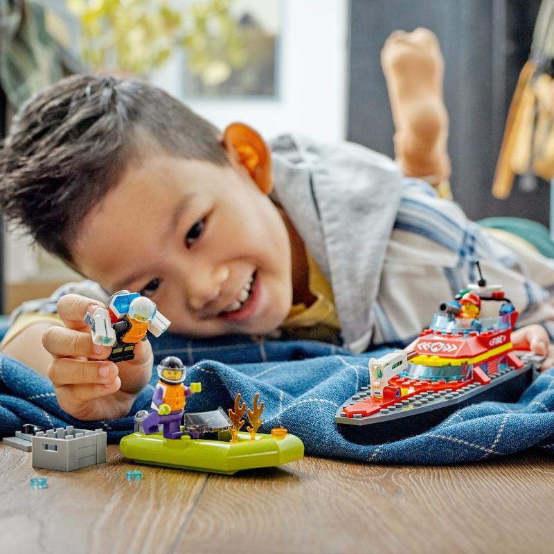 Đồ Chơi Lắp Ráp LEGO City Tàu Thủy Cứu Hỏa 60373