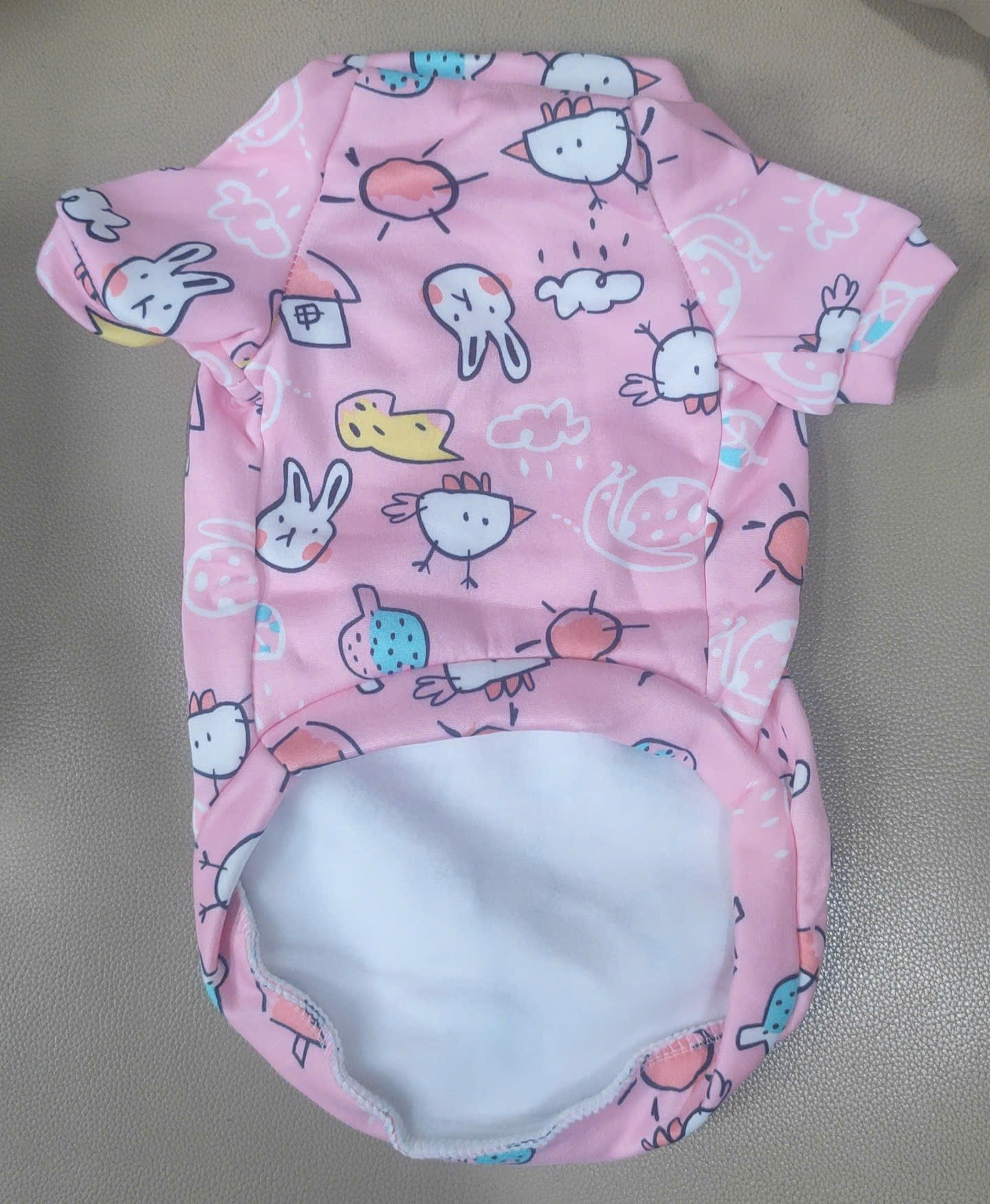 Áo ba lô loại vải mỏng thoáng mát cho thú cưng Size S (2-3,5kg) ( Một cái ,màu và mẫu giao ngẫu nhiên )