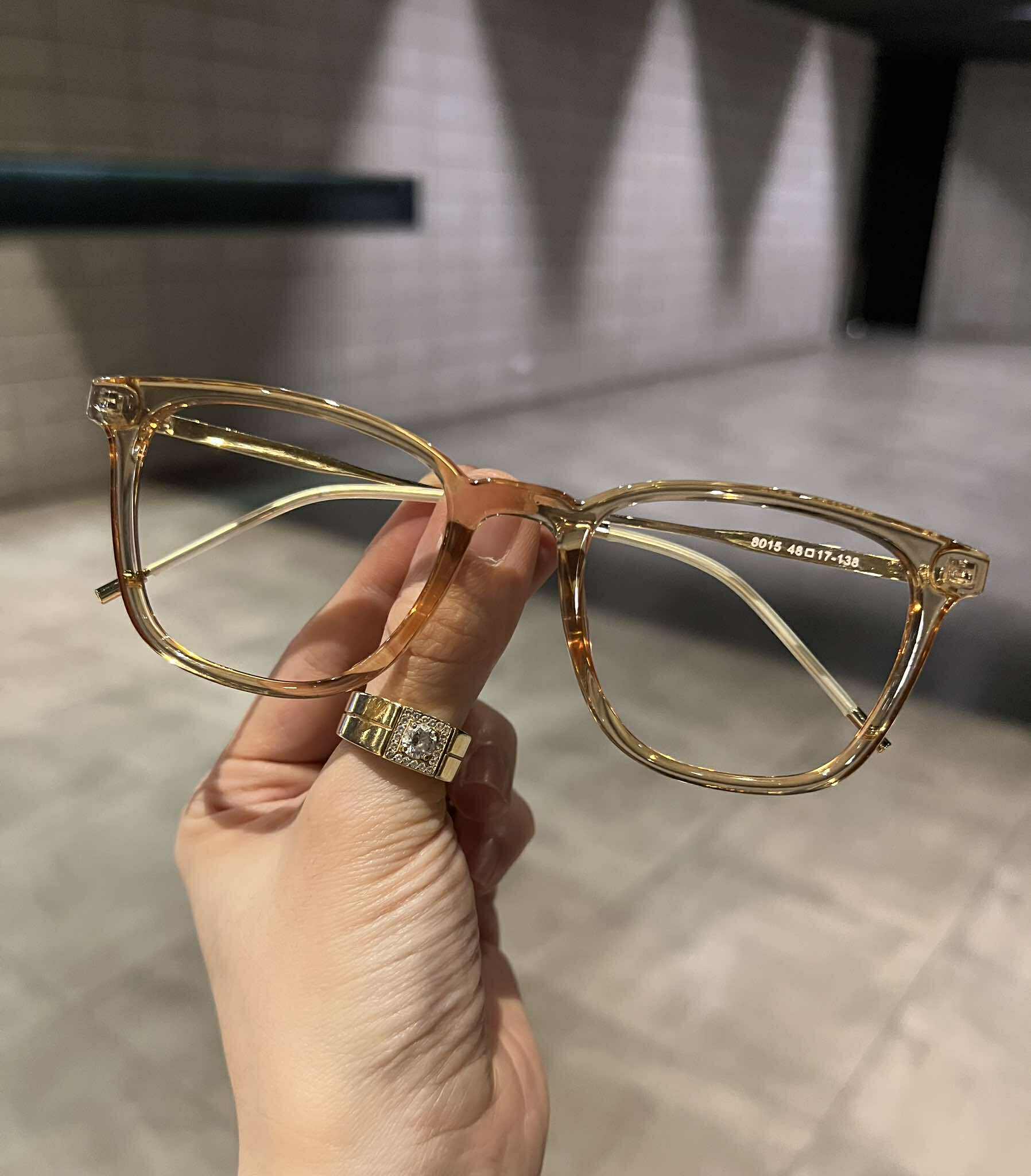 Kính mắt unisex thời trang nam nữ Mắt vuông màu thạch vàng thời trang Korea