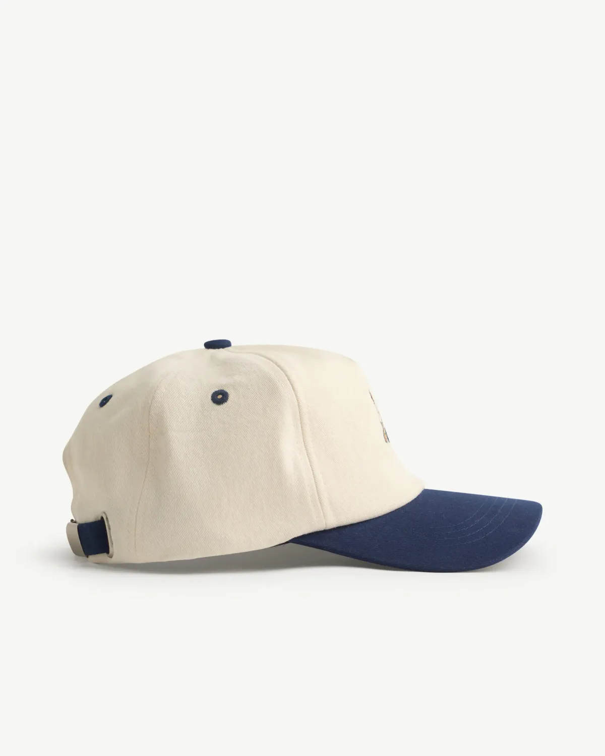 Nón kết / Mũ lưỡi trai phối màu có hình thêu.Freesize - ROUTINE 10S26CAP007