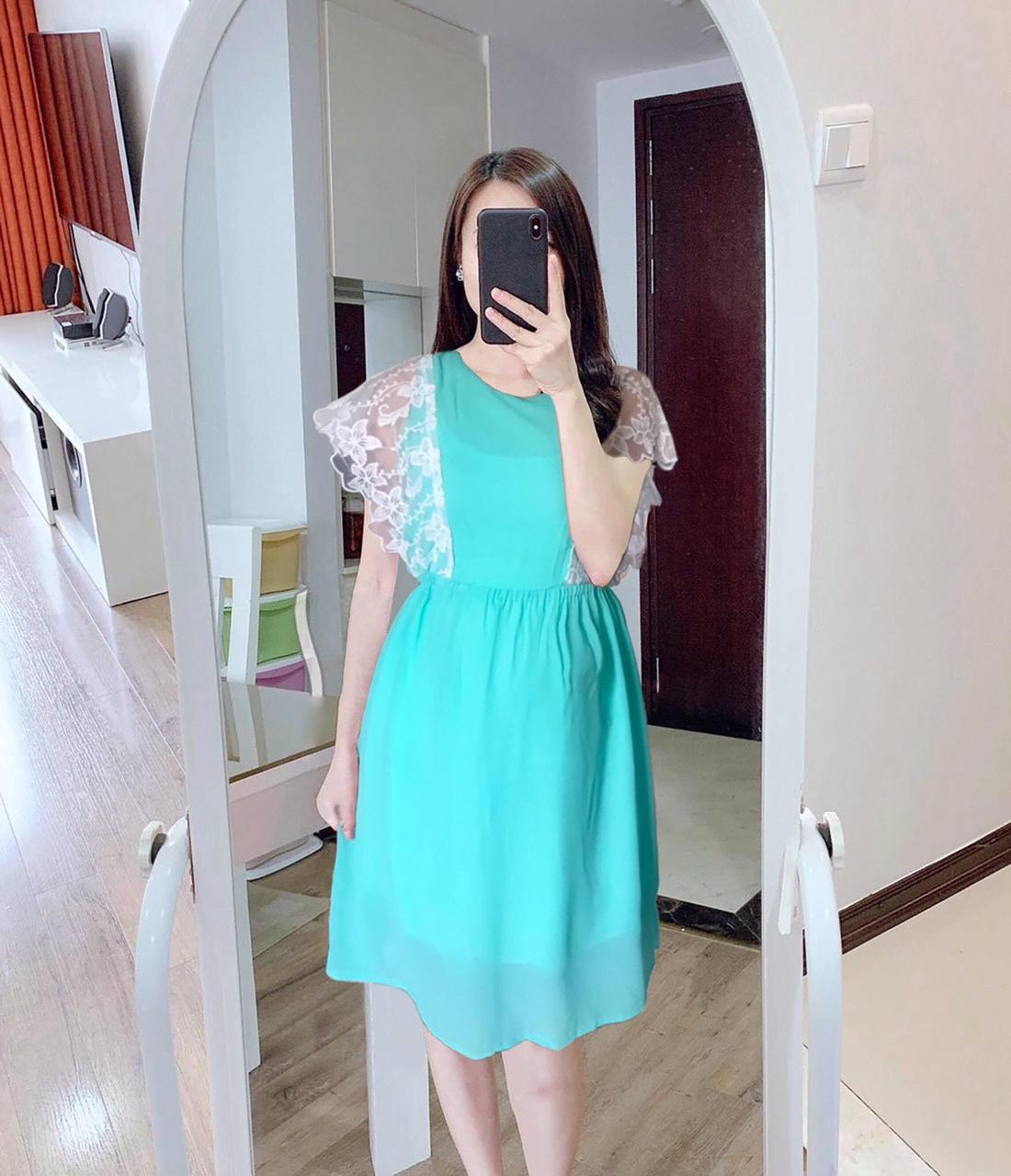 Đầm xanh voan tiểu thư phối ren