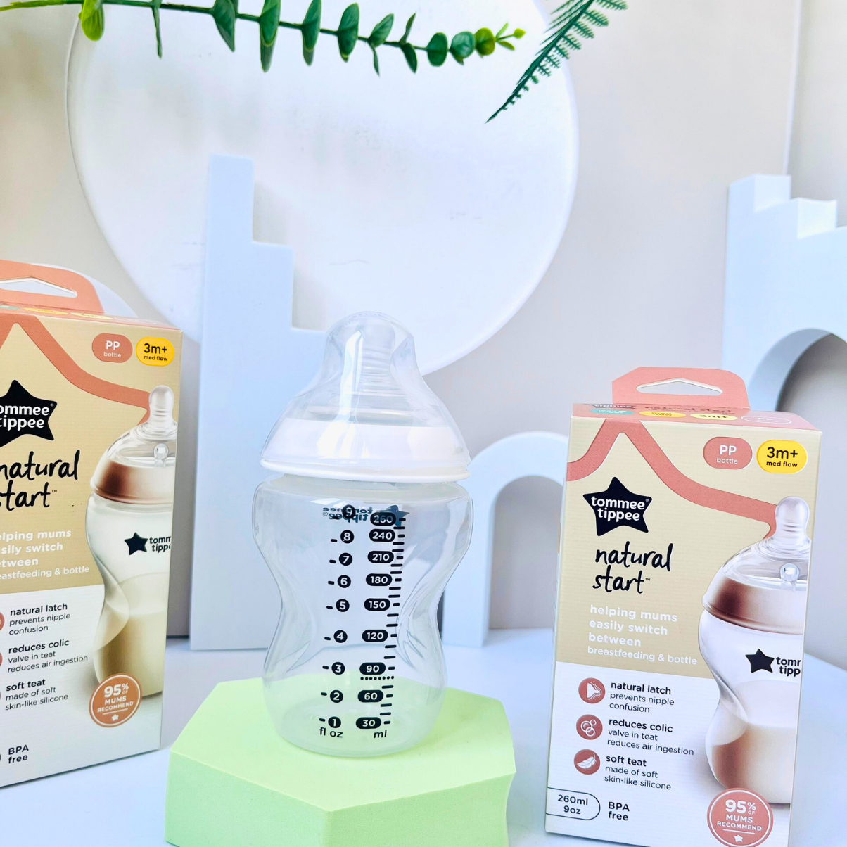 Bình Sữa Ty Siêu Mềm Tự nhiên Tommee Tippee Natural Start 260ml, Núm Ty Của Bình 3-6 Tháng