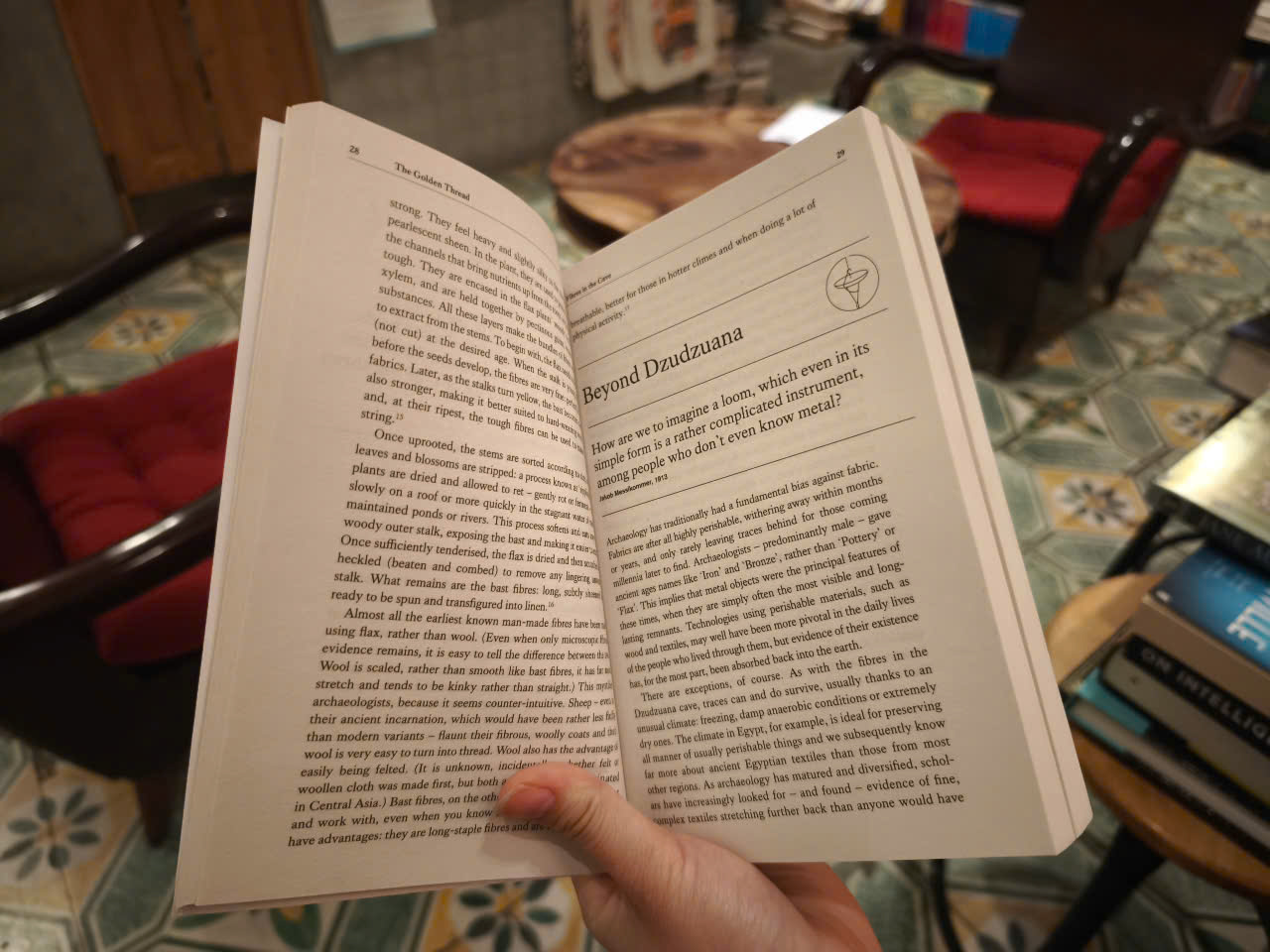 Sách - The Golden Thread: How Fabric Changed History by Kassia St. Clair - Nonfiction/ History in English