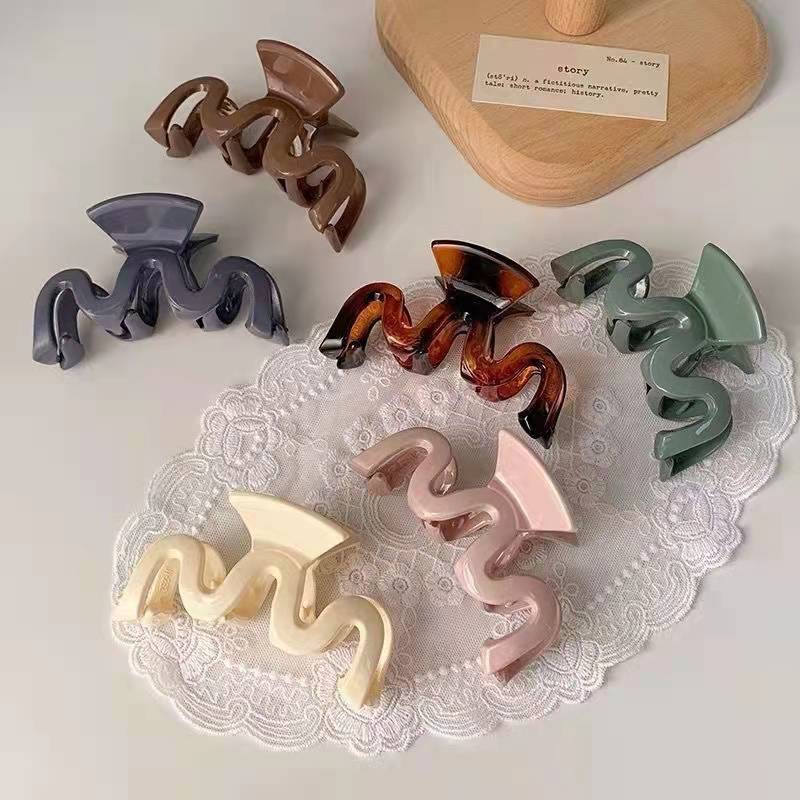 Kẹp Tóc Càng Cua Hàn Quốc Dễ Thương Với Thiết Kế Tinh Tế