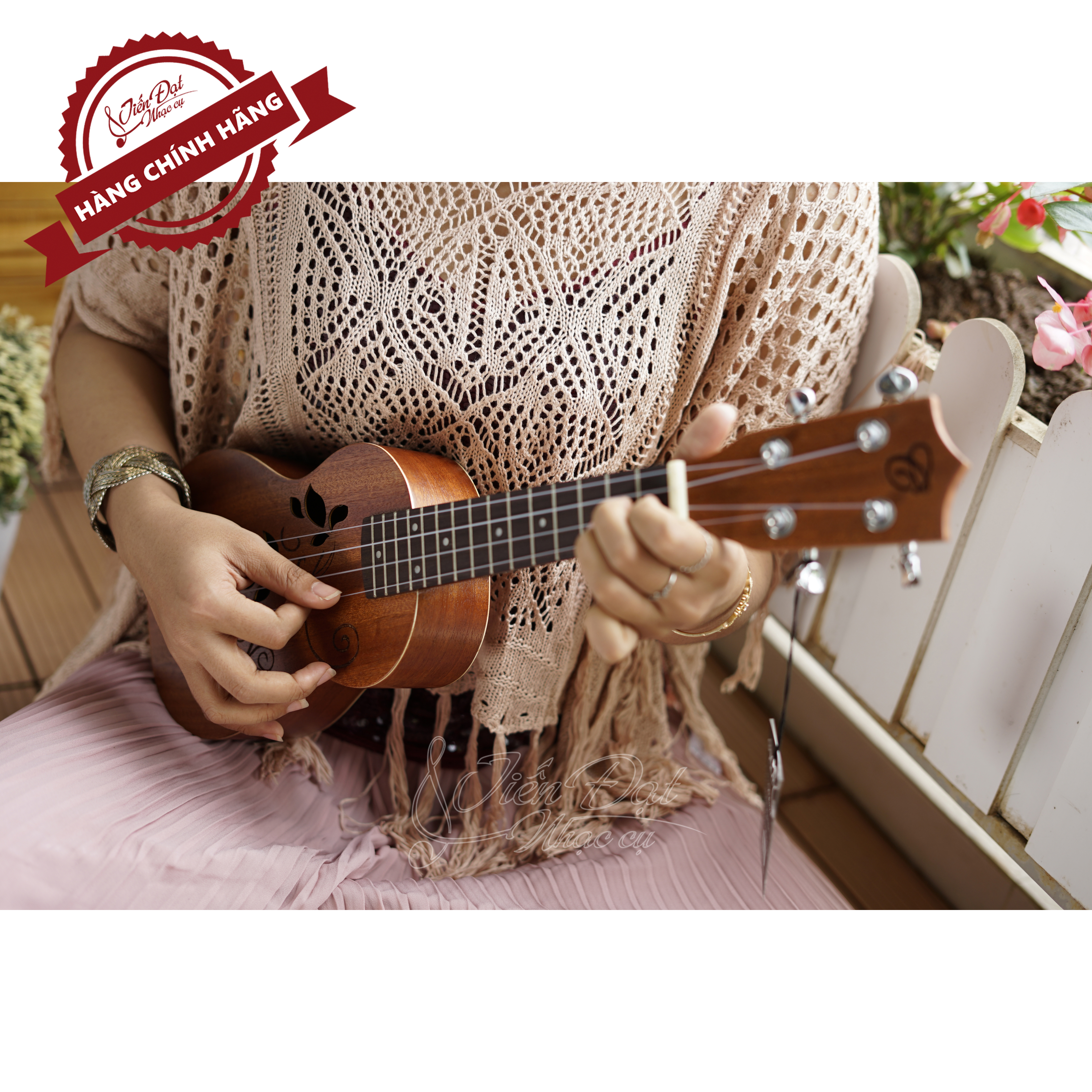 Đàn Ukulele Soprano CHARD U-21H, Mặt Đàn Gỗ Gụ