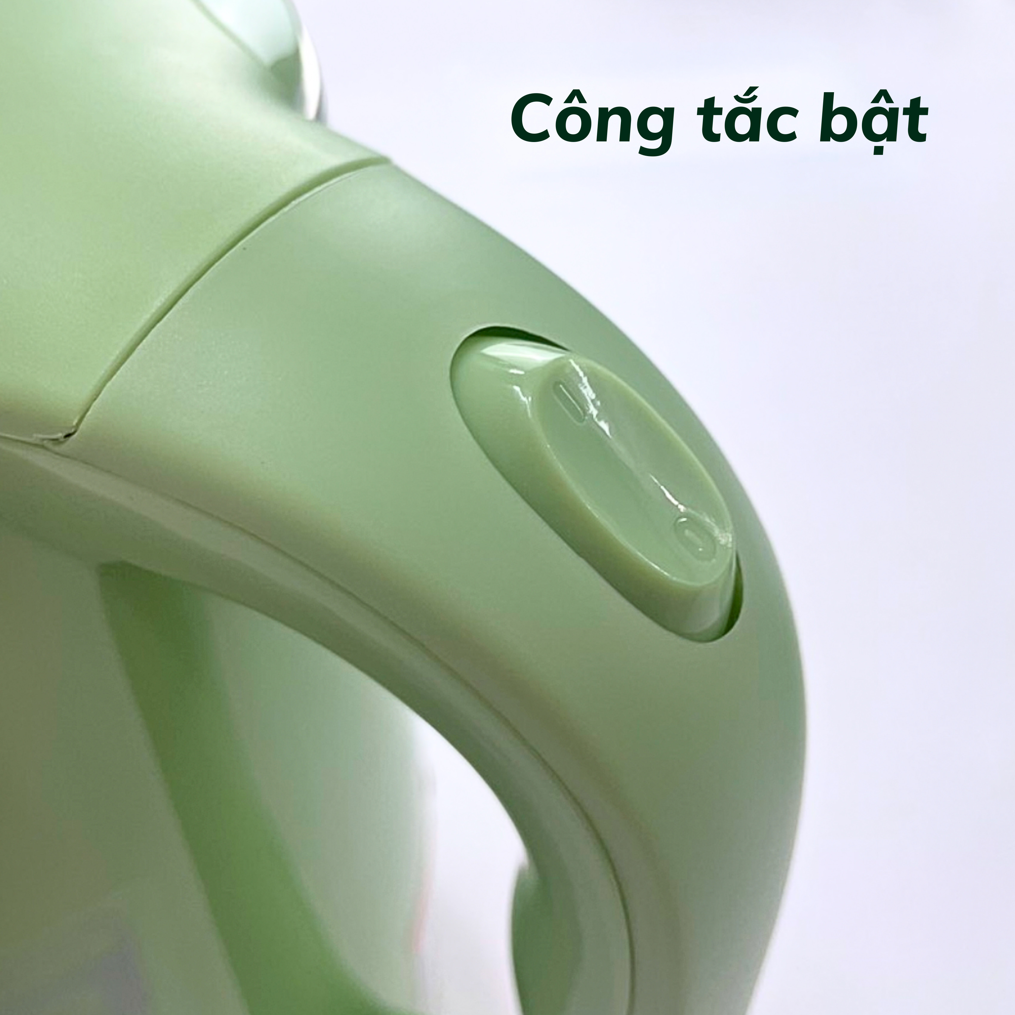 Bình đun siêu tốc Comet CM8218 – Hàng chính hãng - Inox 304 chống gỉ, dung tích 1.8L, công suất 1500W – Tự ngắt an toàn, thiết kế sang trọng