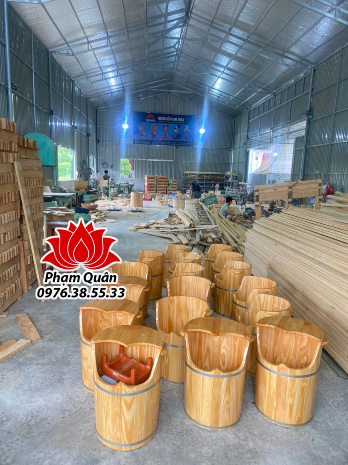 Thùng gỗ xông chân gỗ thông loại 1