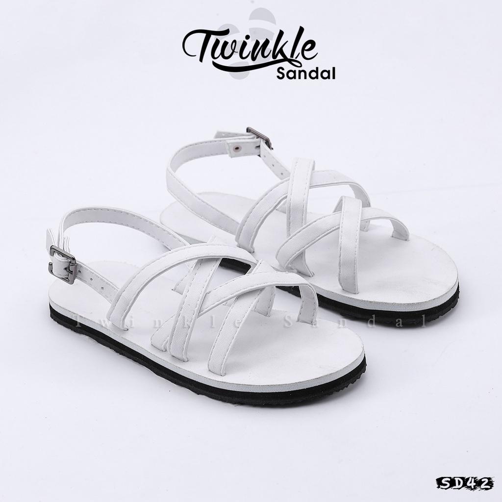 Dép sandal Nữ quai da mềm Đế bệt Cao Su ôm chân mã SD42