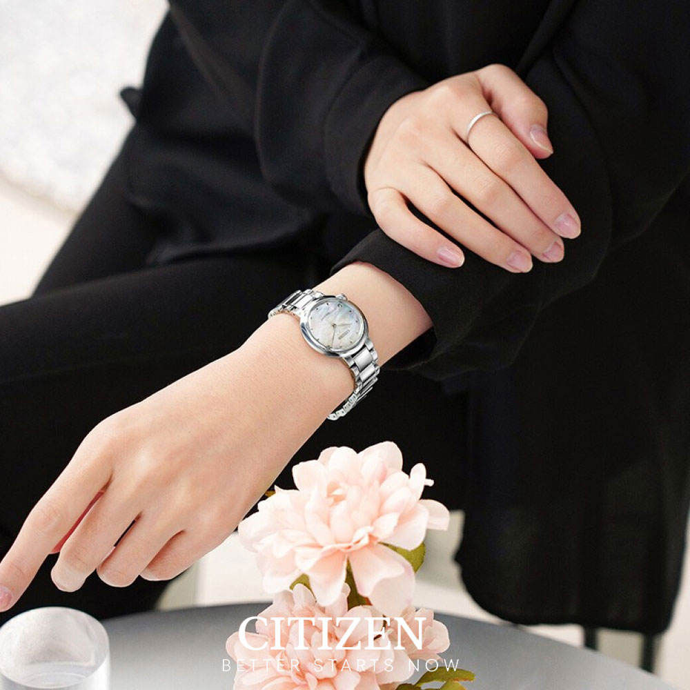 Đồng Hồ Nữ Citizen Đính Kim Cương Dây Thép Không Gỉ EM0910-80D - Mặt Xà Cừ (Sapphire)