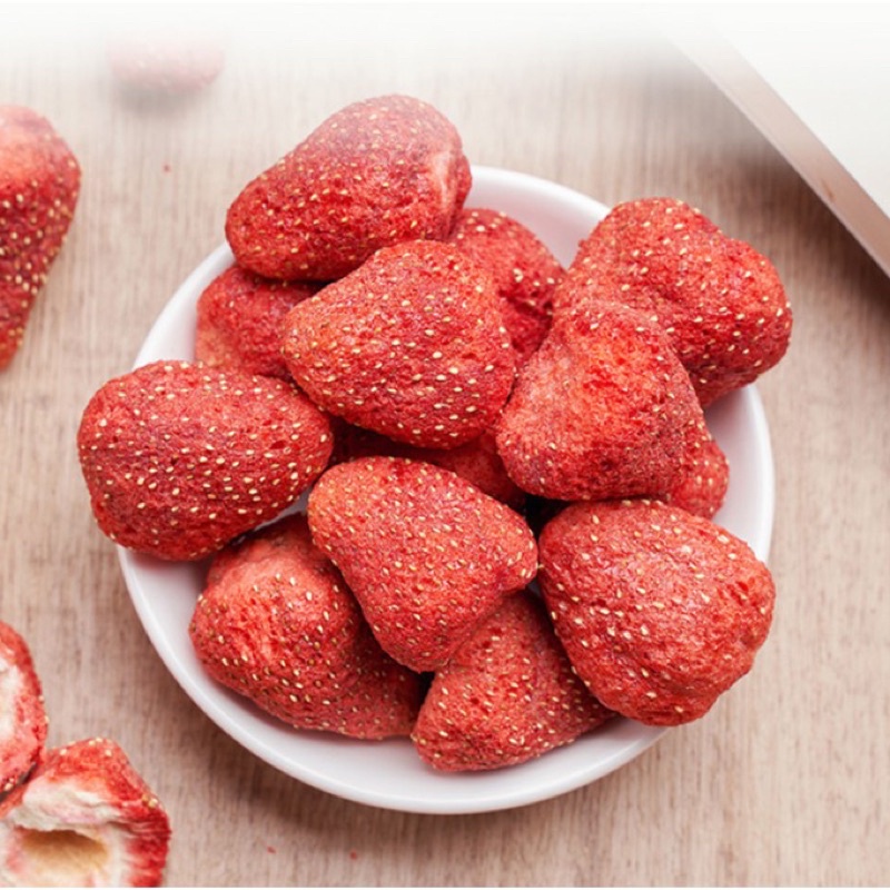 Dâu tây sấy lạnh giòn công nghệ sấy thăng hoa ít đường, ít chất béo tự nhiên vị trái cây