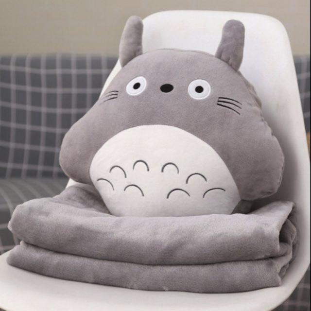 Bộ chăn gối văn phòng đa năng hình thú tròn totoro