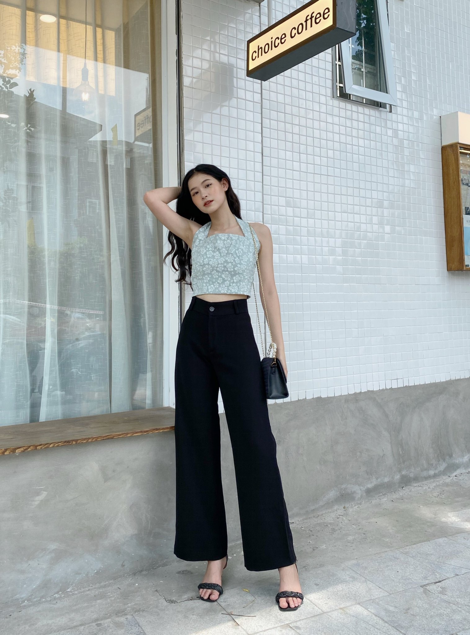 YU CHERRY | Áo nữ Pattern Neck Croptop YA376