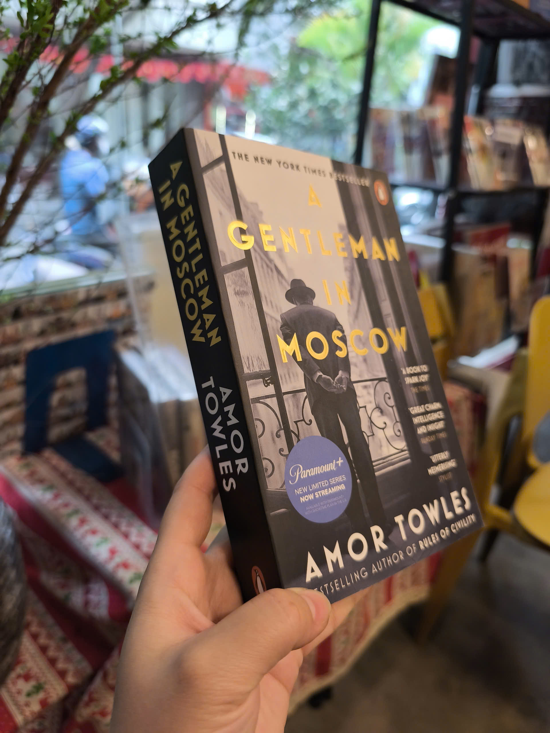 Sách - A Gentleman in Moscow by Amor Towles - Historical Fiction/Fiction/Sách Ngoại Văn