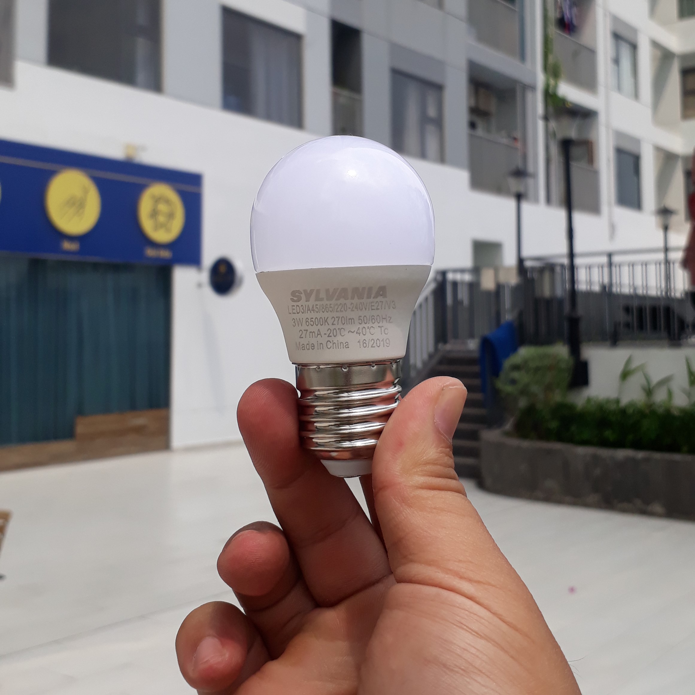 Bóng Đèn LED SYLVANIA Abulb 3W/270lm/6500K/E27/A45 - Ánh Sáng Trắng - Hàng Chính Hãng