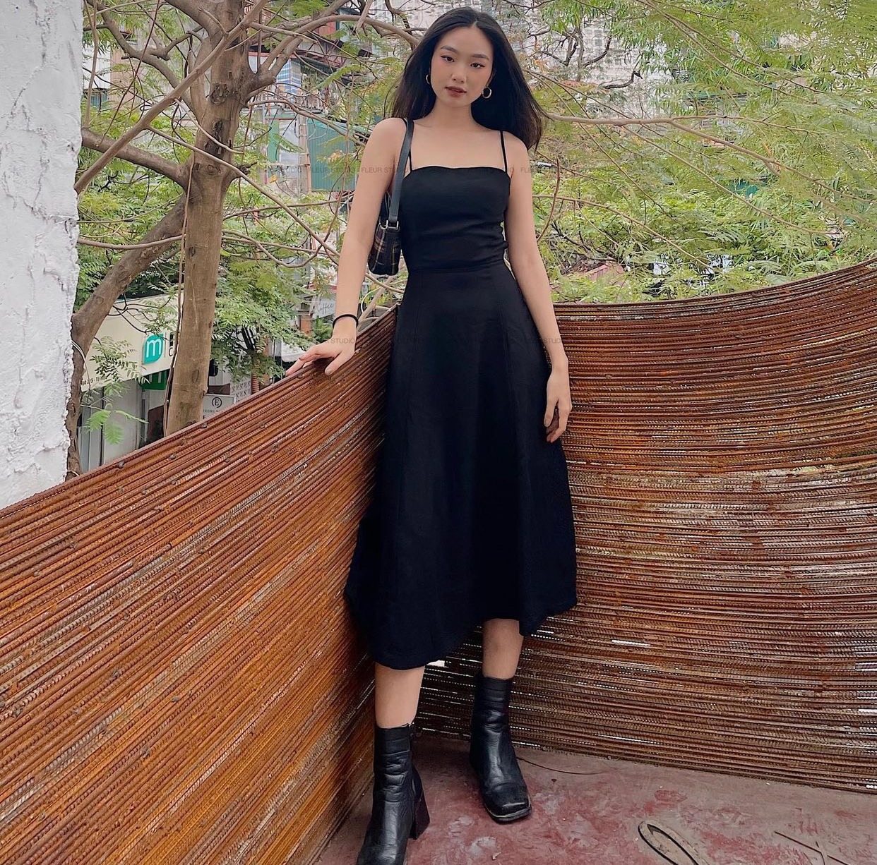 Váy maxi đen thun lưng