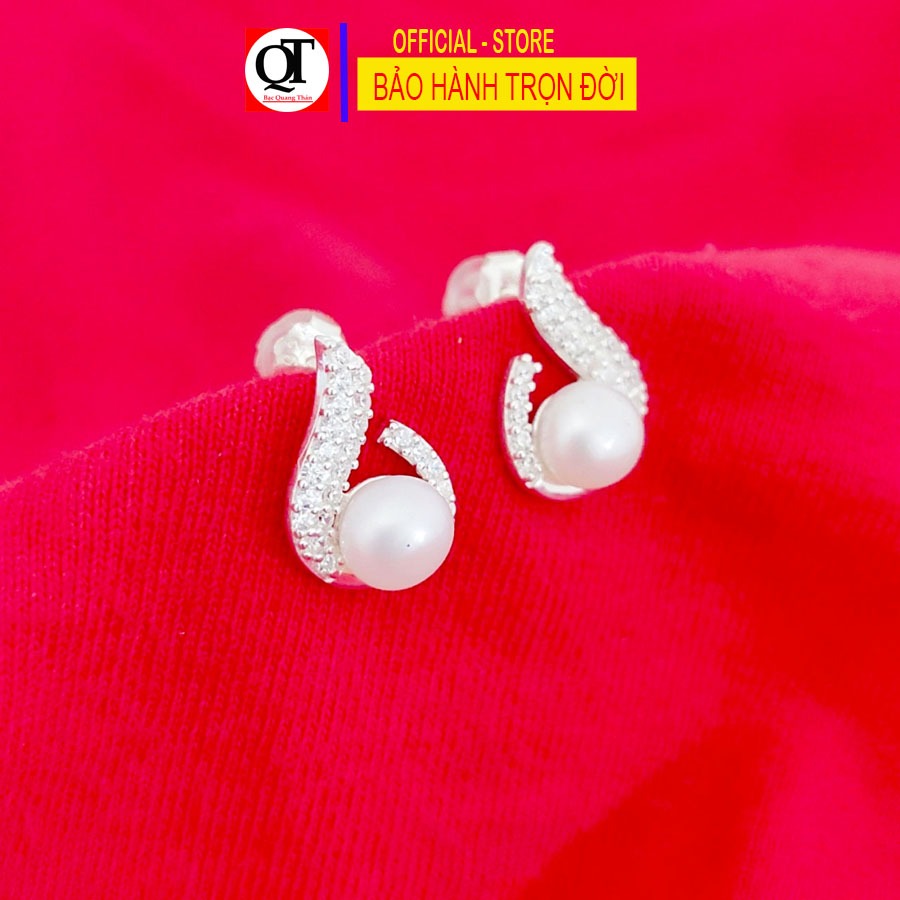 Khuyên tai nụ ngọc trai chất liệu bạch thật đeo sát tai kết đá trắng cao cấp trang sức Bạc Quang Thản - QTBT146