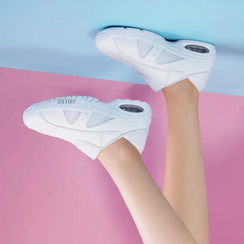 Giày nữ phong cách mới nhất giảm giá mới nhất giày thường thoáng khí giày hợp thời trang giày trắng nhỏ phiên bản Hàn Quốc