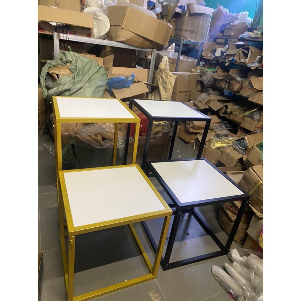 Bàn vuông mặt gỗ 40cm*40cm
