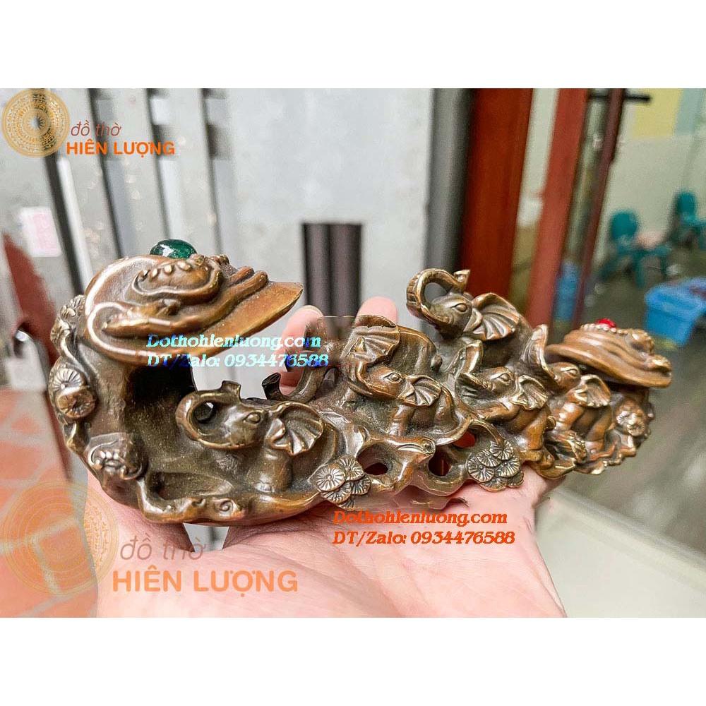 Gậy Như Ý Voi Ngọc Xanh Đỏ Bằng Đồng Hun Màu Nâu Giả Cổ Kích Thước 21x5x7cm, Nặng 0,7kg