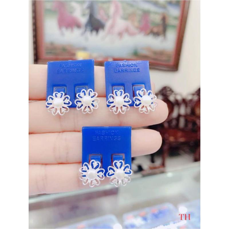BÔNG TAI HOA BẠC GẮN TRAI