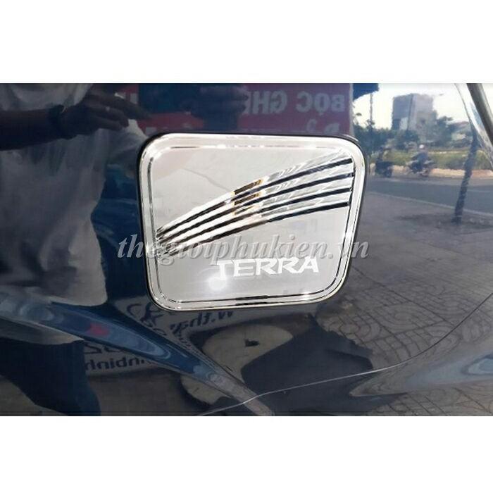 Ốp nắp bình xăng Nissan Terra mạ Crom