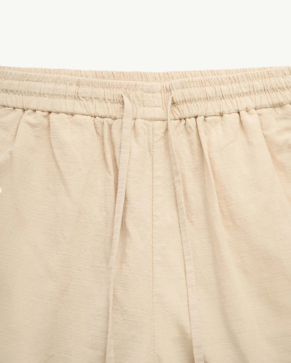 Quần Short Vải texture Lưng Thun Dây Rút Trơn Form Loose - RT 10S25PSH051 | ROUTINE CÀ MAU