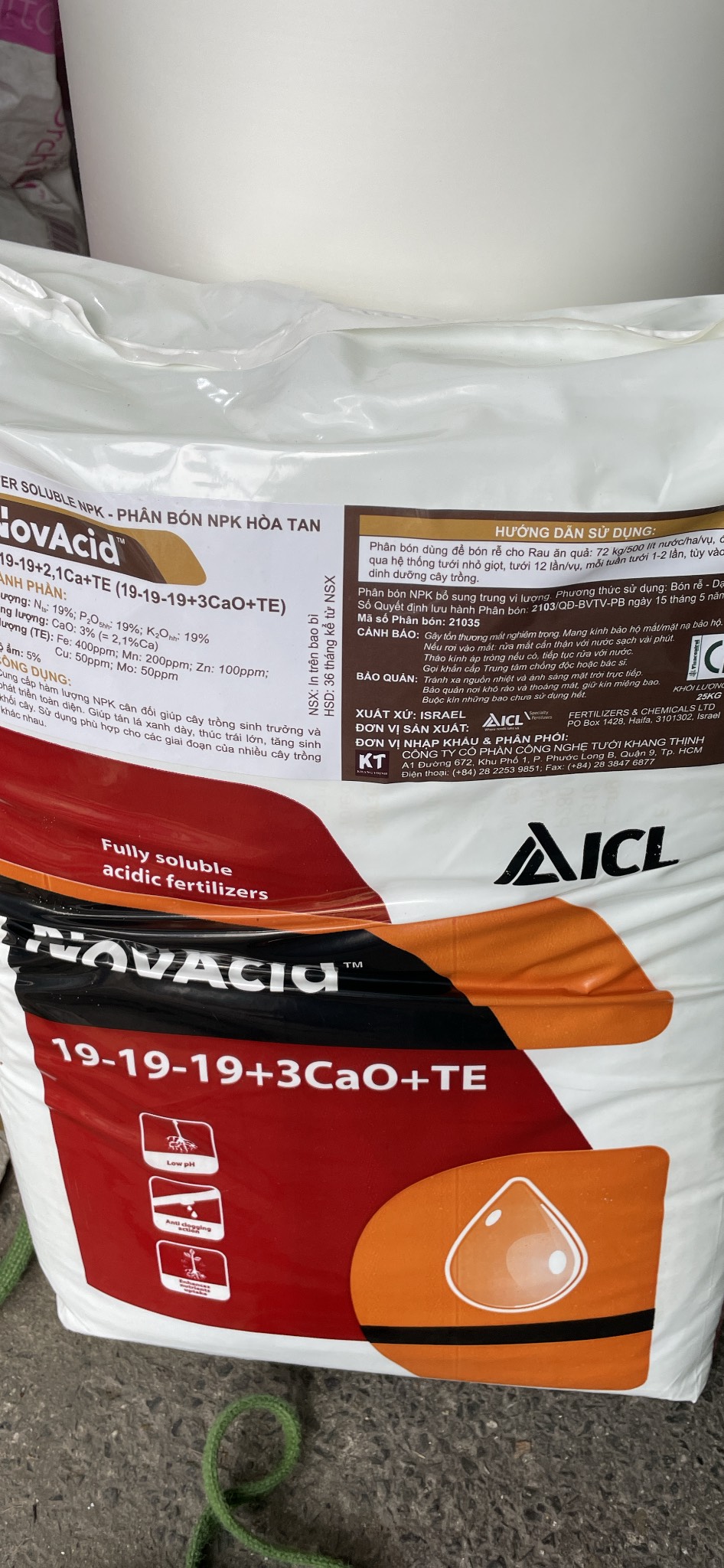 Phân bón lá NPK NovAcid 19-19-19+Cao +Te bao 25KG hòa tan hoặc nhỏ giọt