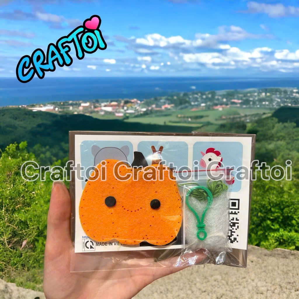 KIM NHỰA Bộ Thủ Công Trẻ Tự Làm Thú Bông 5+ Halloween Pumpkin Craftoi Felt Sewing toy prepunched holes plastic needle