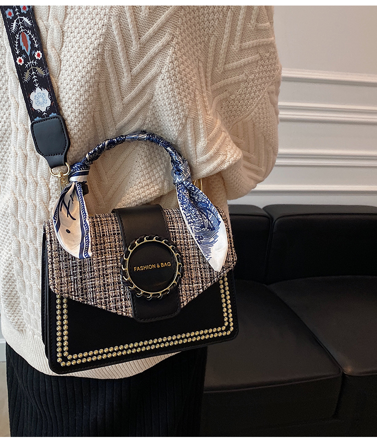 Túi đeo chéo dây họa tiết kèm khăn lụa thời trang