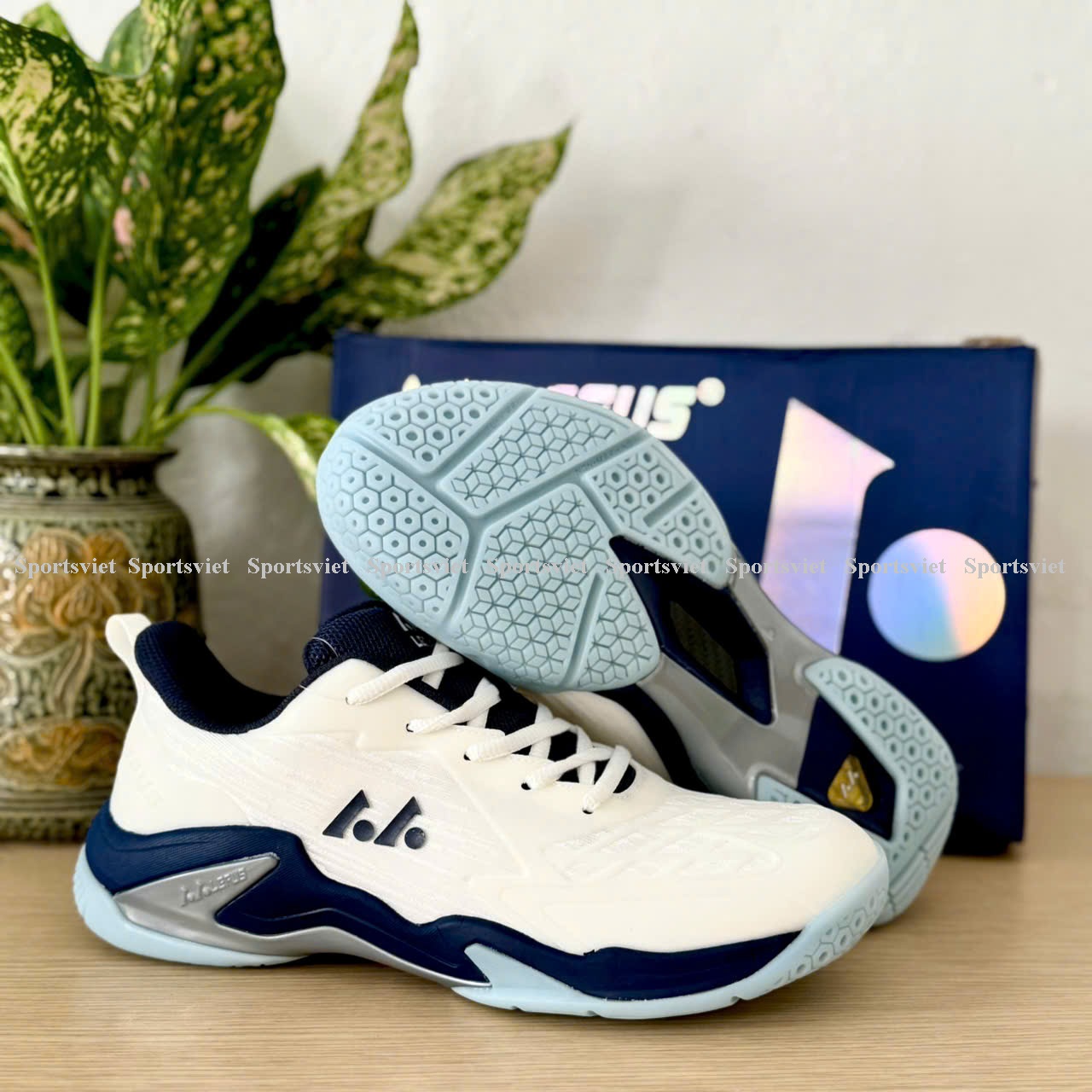 Giày cầu lông Lefus L038 đế kếp cao su non dành cho nam và nữ (size 36-44)