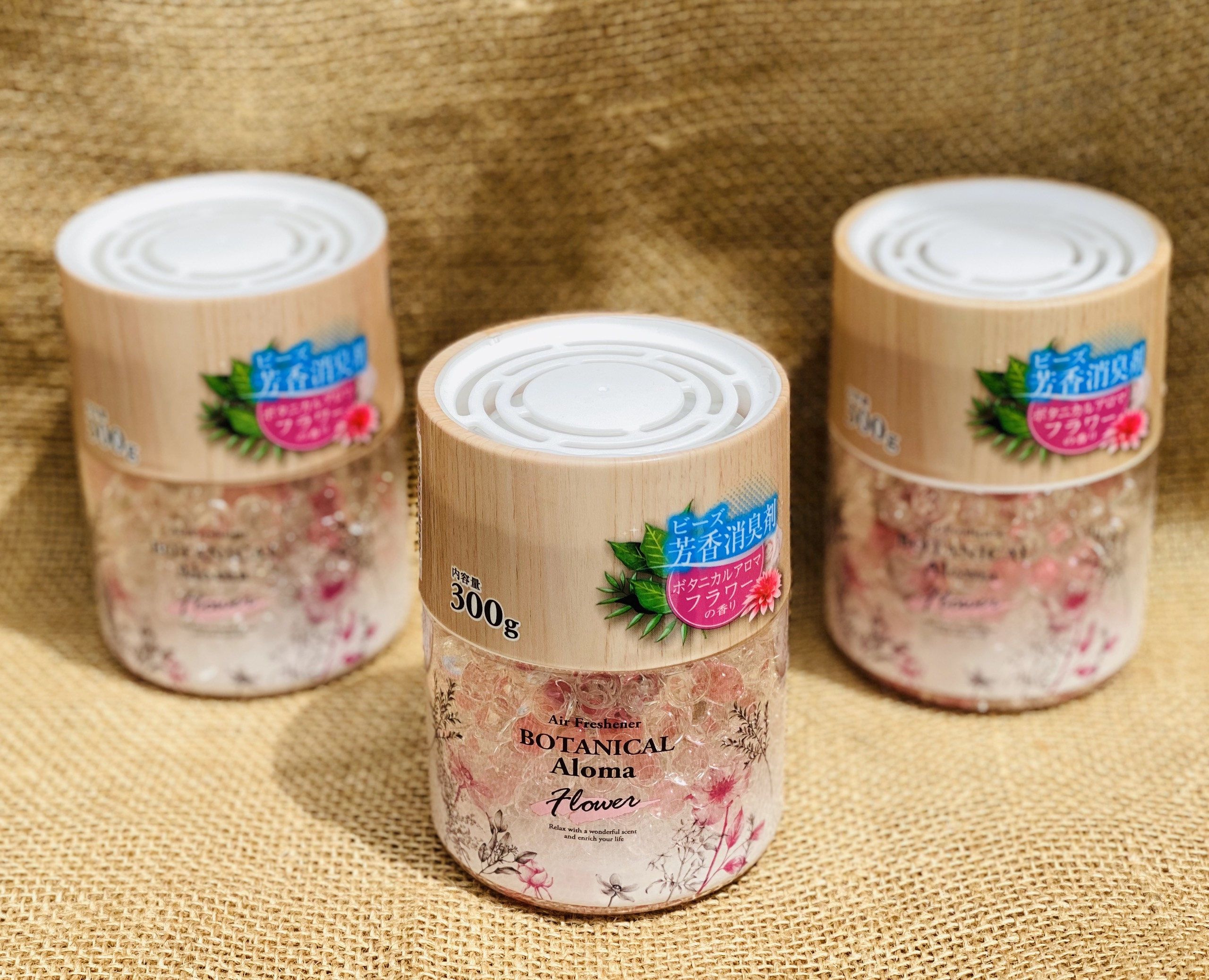 Hộp khử mùi, thơm phòng hương hoa 300g Nhật Bản
