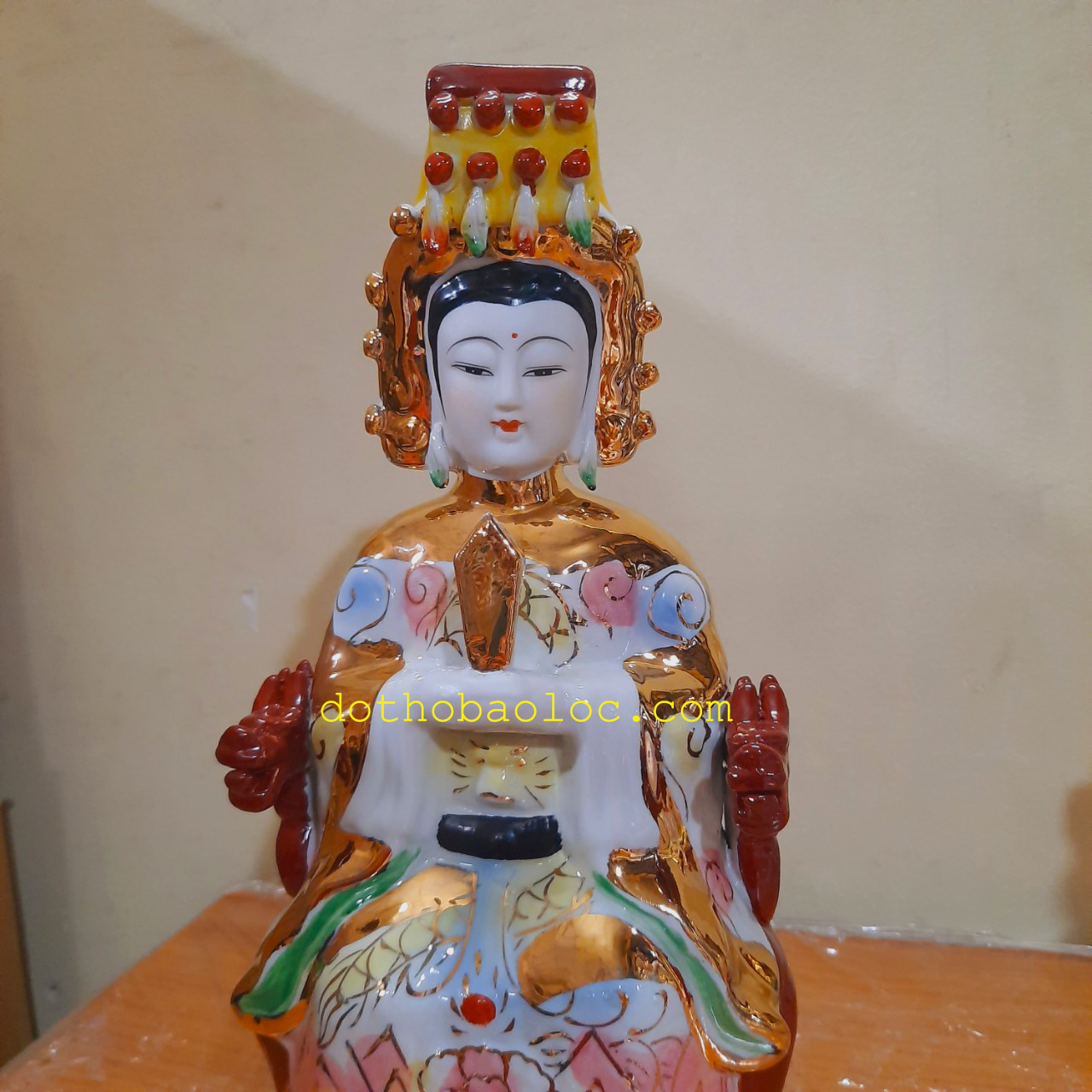 Tượng Thiên Hậu Thánh Mẫu ngồi ghế bằng gốm sứ cao cấp 2 cỡ cao 35cm và 40cm