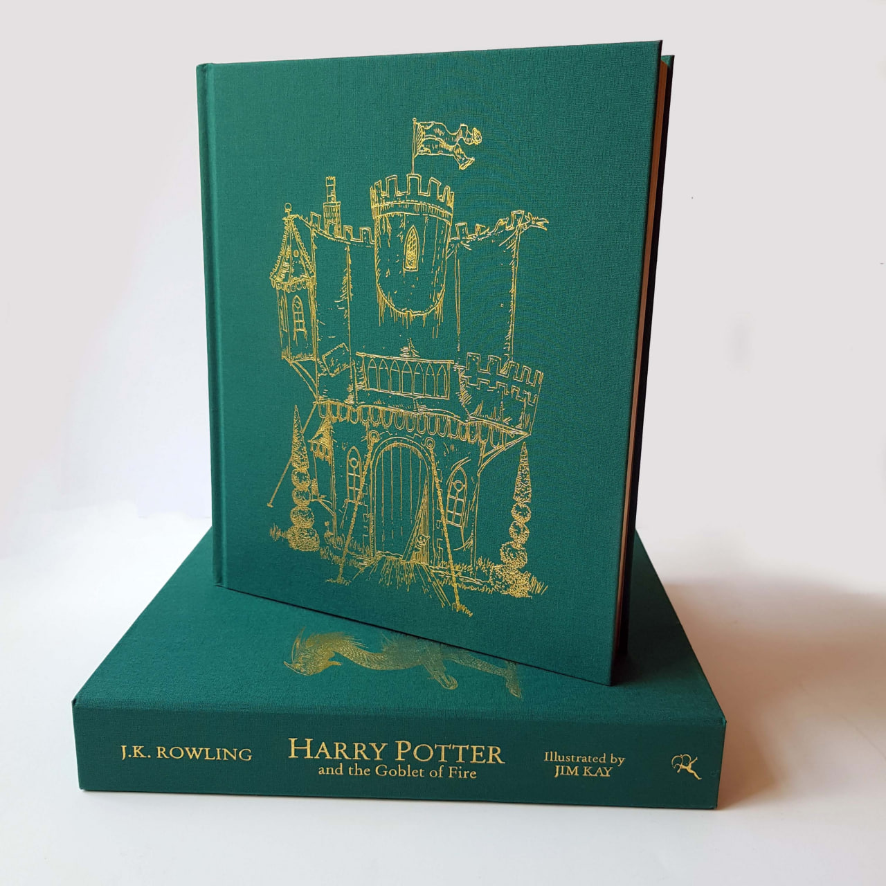 Harry Deluxe Illustrated Slipcase Edition - Book 4 : Harry Potter and the Goblet of Fire