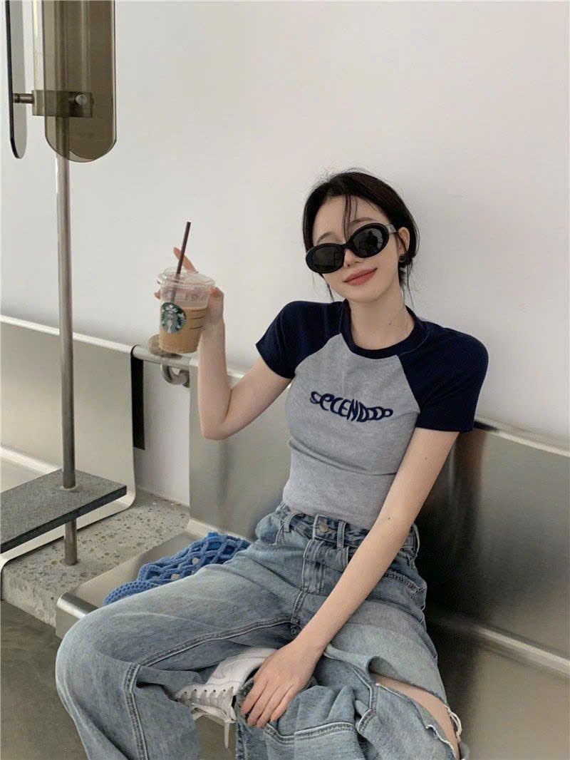 Áo croptop kiểu nữ 2N Unisex SÊCEN tay ngắn màu xám phối xanh