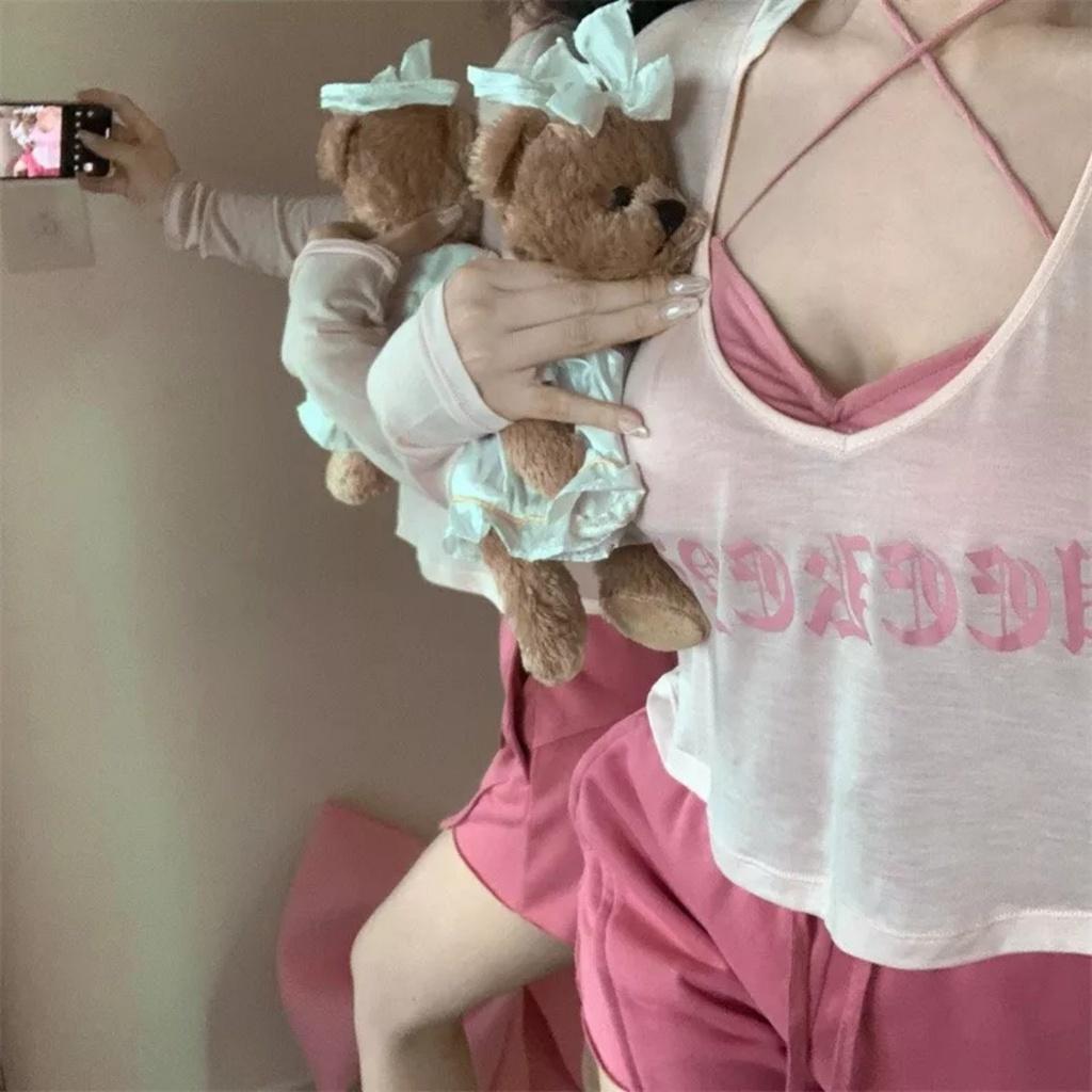 Bộ 3 Món Nữ Áo Croptop Dài Tay WEEKEND Kèm Áo Bra Mút Ngực Quần Đùi