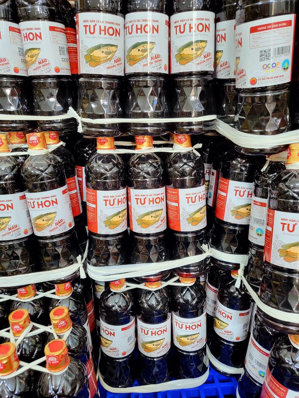 Nước mắm cá Sặc (thượng hạng) - Chai 1 lít