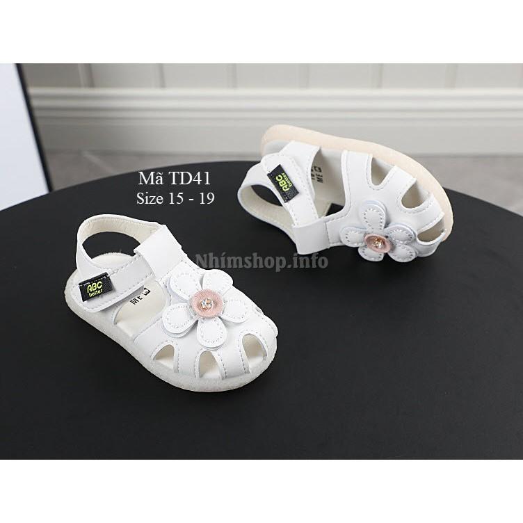 Dép tập đi - Sandal bé gái 6 đến 18 tháng TD41 da mềm họa tiết hoa xinh xắn quai dán tiện dụng đế ma sát và độ bám cao
