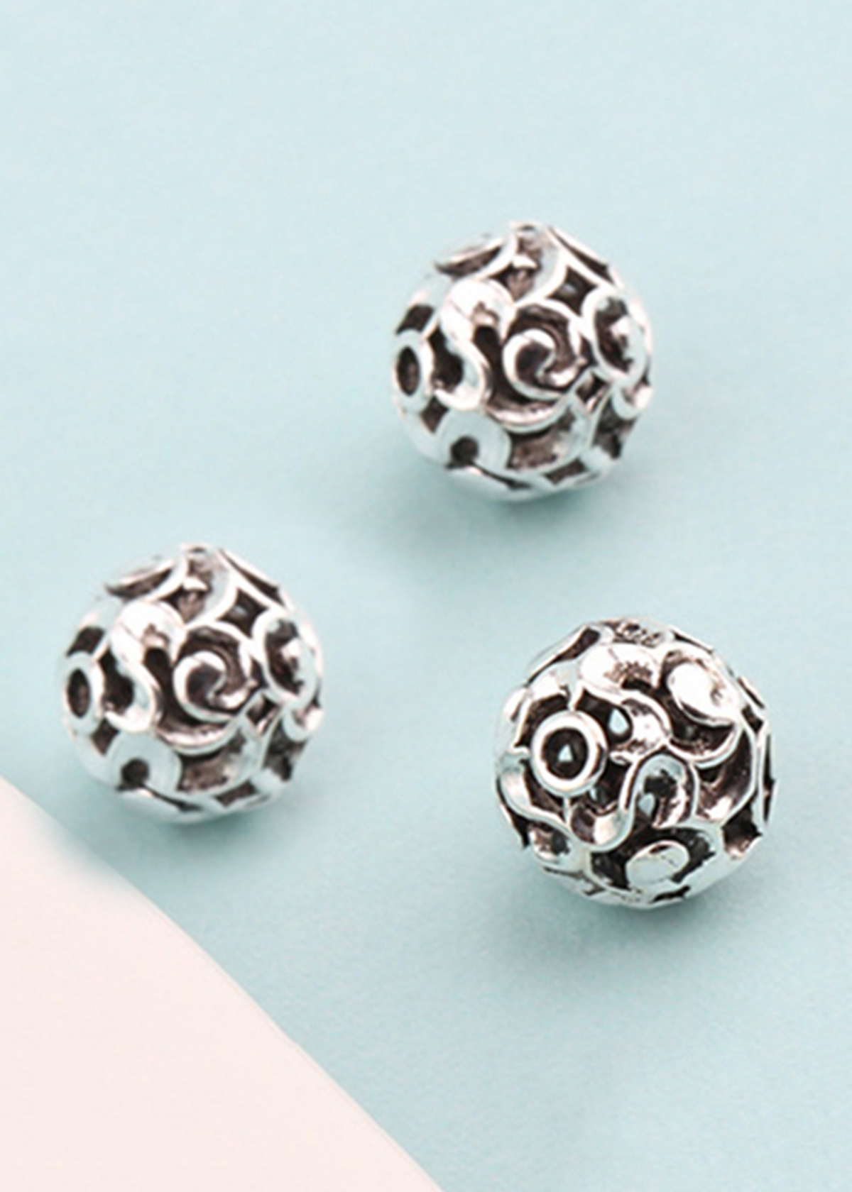 Combo 3 cái charm bạc hình cầu họa tiết hoa văn xỏ ngang - Ngọc Quý Gemstones
