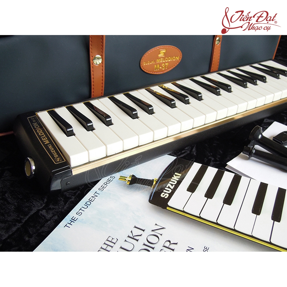 Kèn Phím Thổi Hơi Melodion/ Pianica/ Melodica Suzuki M-37C, Sản Xuất Tại Nhật Bản - Hàng Chính Hãng