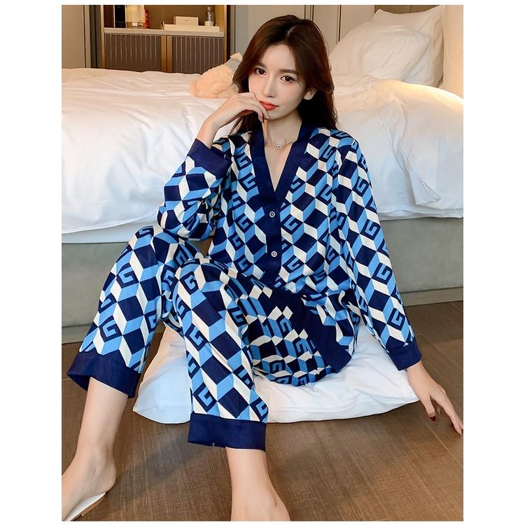Đồ Bộ Nữ - Bộ Lụa Ngủ Dài Tay Cổ Chéo Cao Cấp Màu Đỏ Đen Xanh Caro Hot 2023 DDLP18