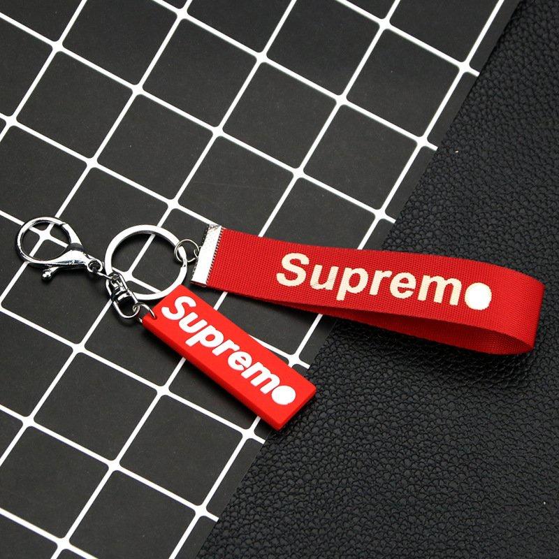 MÓC KHÓA DÂY LOGO SUPREME NHỰA