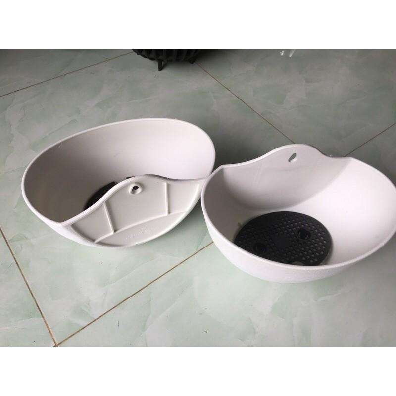 Combo 2 Chậu Nhựa Treo Tường, Ốp Vách, Trồng hoa trang trí tường nhà + có vĩ lót chậu