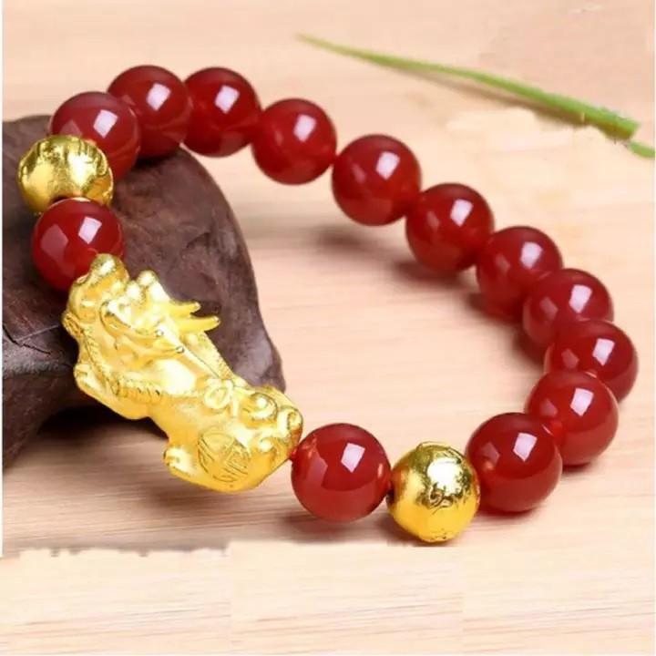 Vòng tay đá Mã Não Đỏ 3A mix tỳ hưu và 2 hạt Vàng