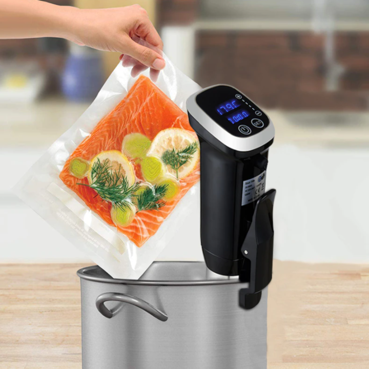 Máy nấu chậm thực phẩm Sous vide BioloMix SV-8008 với màn hình điều khiển chính xác kỹ thuật số LED - HÀNG NHẬP KHẨU