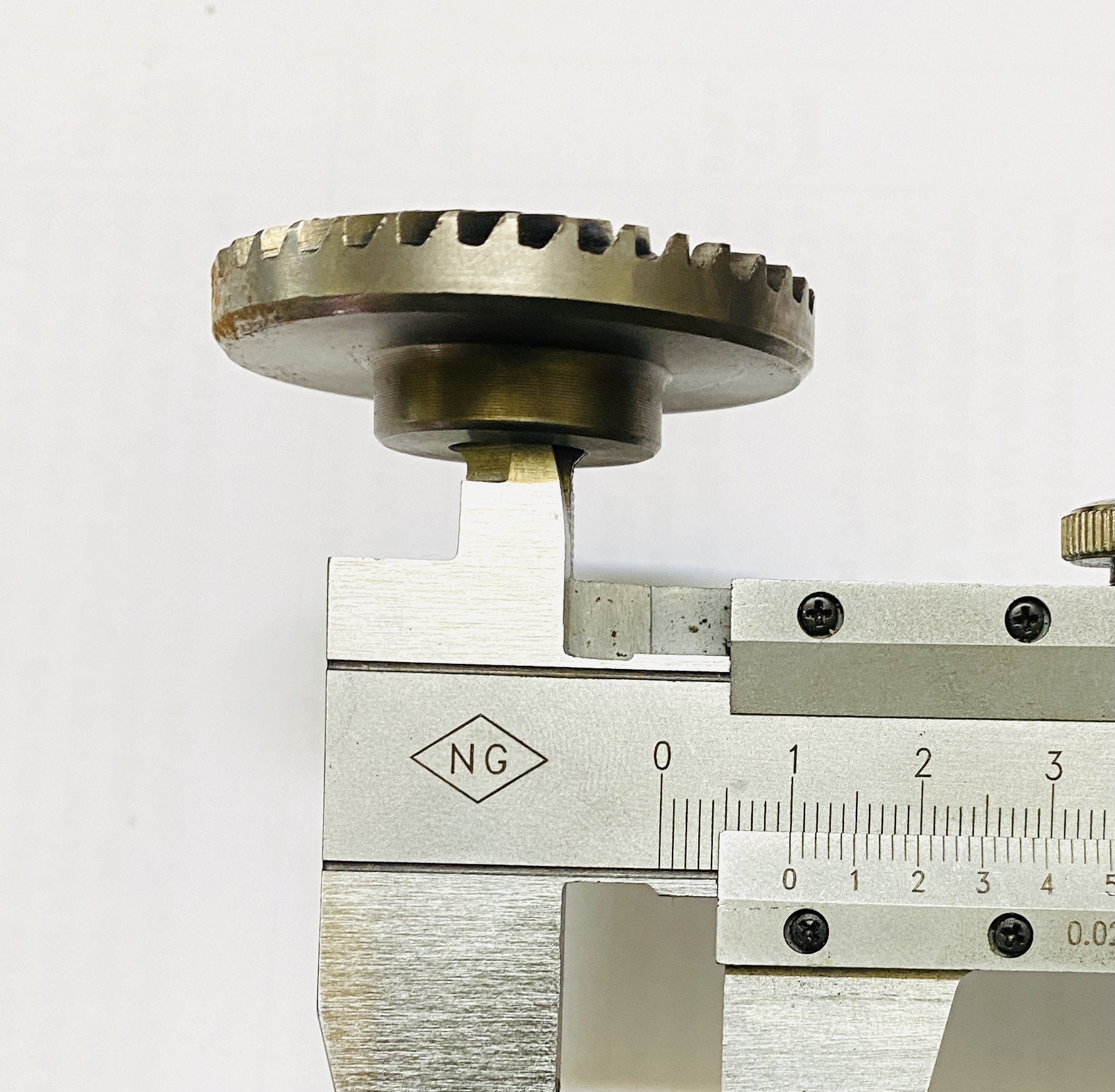 Bánh răng Máy mài góc 'CROWN' Mod. 'CT13322' ∮100 mm ( Nhông )