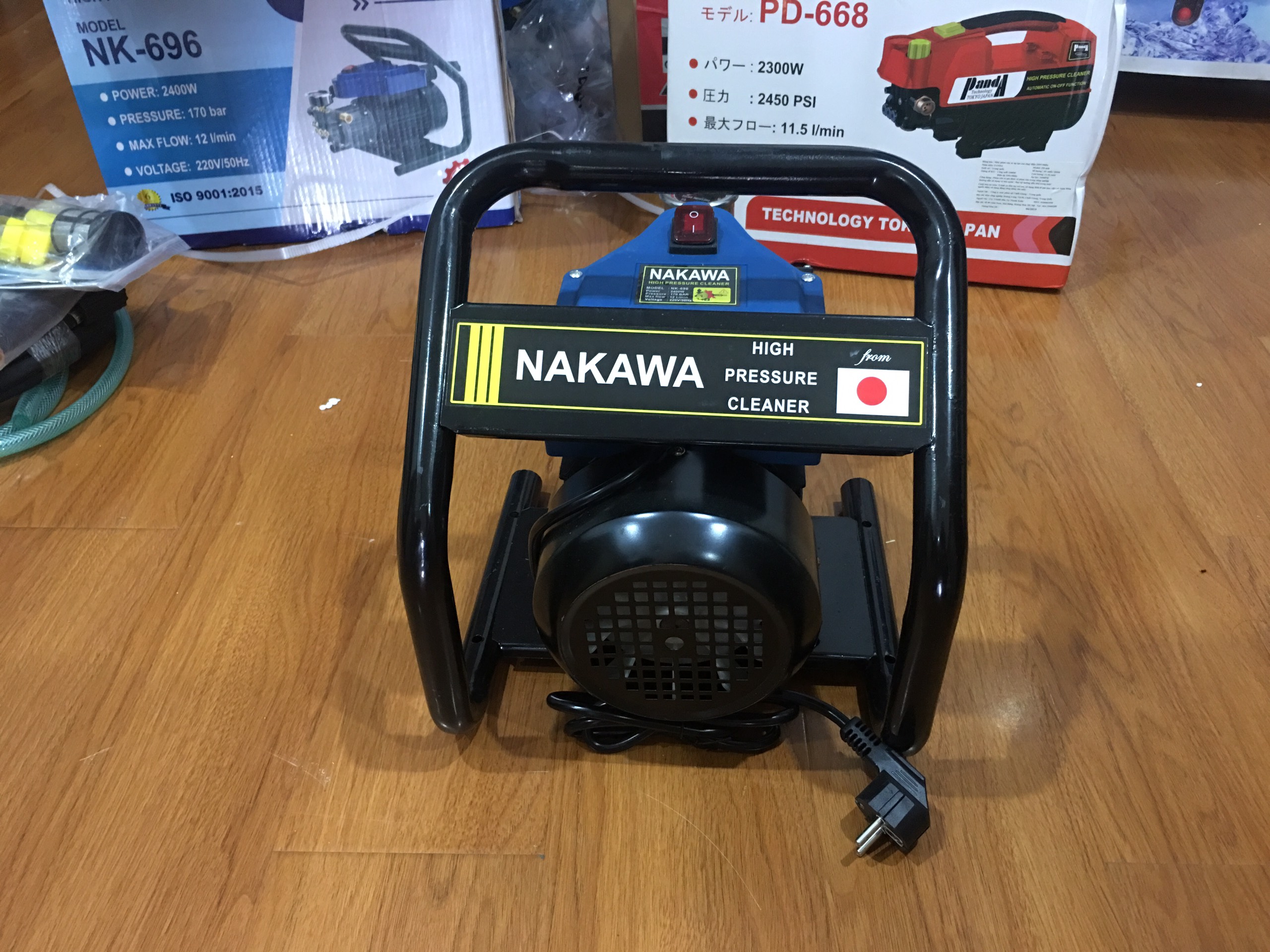 Máy Rửa Xe Nakawa 2400W NK-696