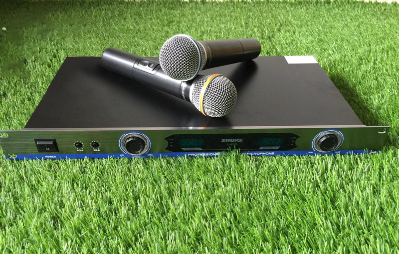 Micro không dây Shure U830 - Mic karaoke gia đình, sân khấu - Độ nhạy cao, bắt sóng xa, chống hú rít - Thiết kế sang trọng, bắt mắt -  Dễ dàng phối ghép với các thiết bị âm thanh khác - Hàng nhập khẩu loại I