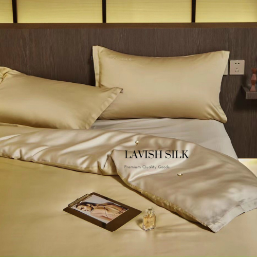 Trọn Bộ Ga Gối Lụa Kèm Chăn Sẵn Ruột + Tặng Bộ Quà Tặng Lavish Silk Cao Cấp - Vàng Đồng Mix Bạc Kim